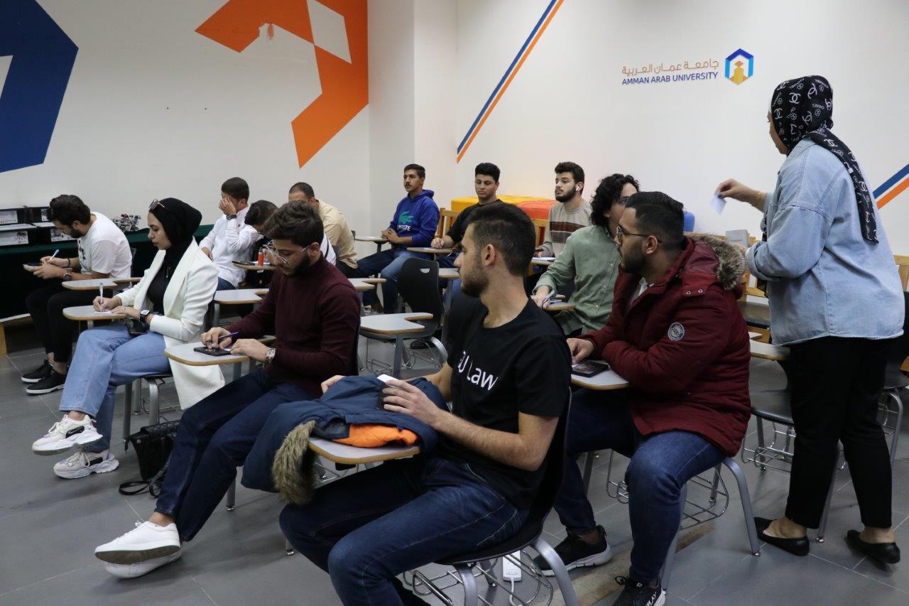 طلبة كلية العلوم الحاسوبية والمعلوماتية في "عمان العربية" يطلعون على تجربة شركة Step by Step 5