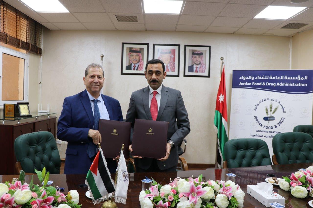 توقيع اتفاقية تعاون بين "عمان العربية" والمؤسسة العامة للغذاء والدواء4
