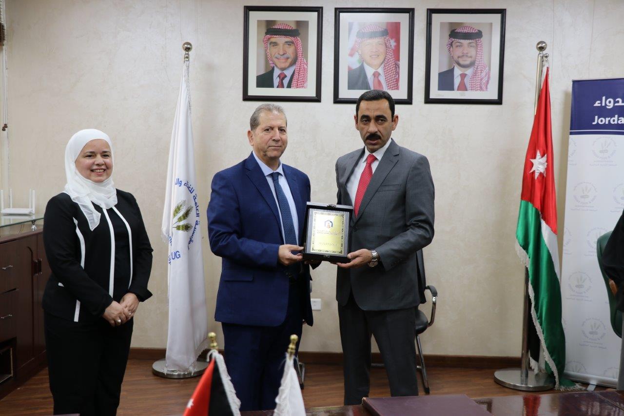 توقيع اتفاقية تعاون بين "عمان العربية" والمؤسسة العامة للغذاء والدواء6