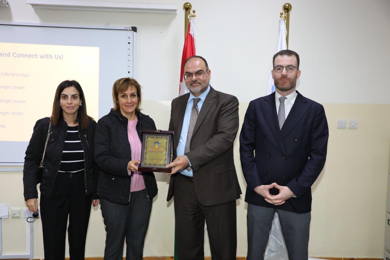 "عمان العربية" تستقبل وفداً من اللجنة الأمريكية للتبادل التعليمي فولبرايت - الأردن7