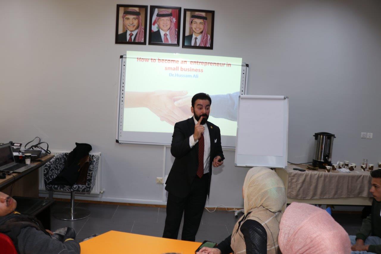 "عمان العربية" تنظم ورشة تدريبية في ريادة الأعمال والمشاريع الصغيرة بالتعاون مع بلدية باب عمان12