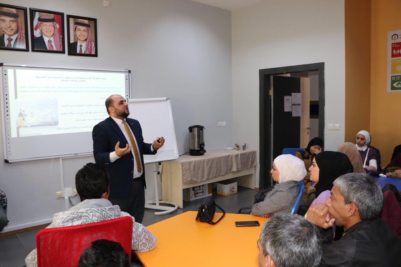 "عمان العربية" تنظم ورشة تدريبية في ريادة الأعمال والمشاريع الصغيرة بالتعاون مع بلدية باب عمان14