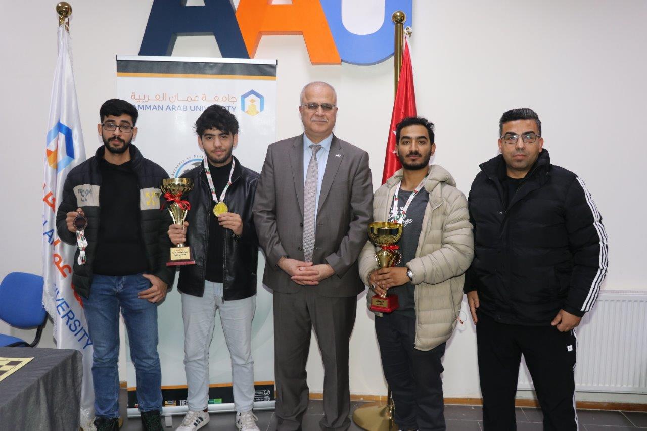 طلبة "عمان العربية" يتنافسون خلال بطولة شطرنج على مستوى الجامعة14