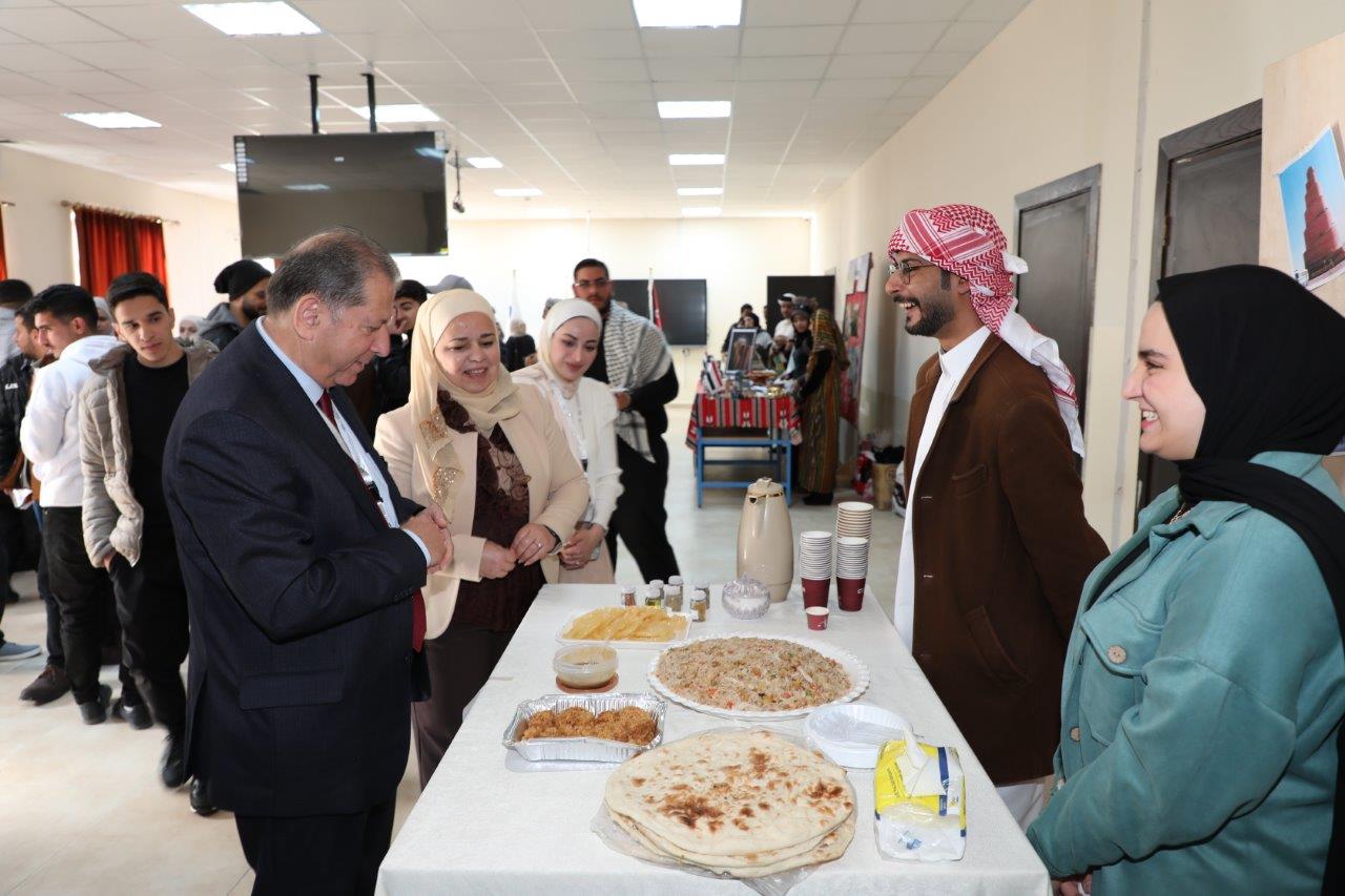 صيدلة "عمان العربية" تحتفي بالتنوع الثقافي للطلبة في يوم" الطب التقليدي بين الشعوب"13