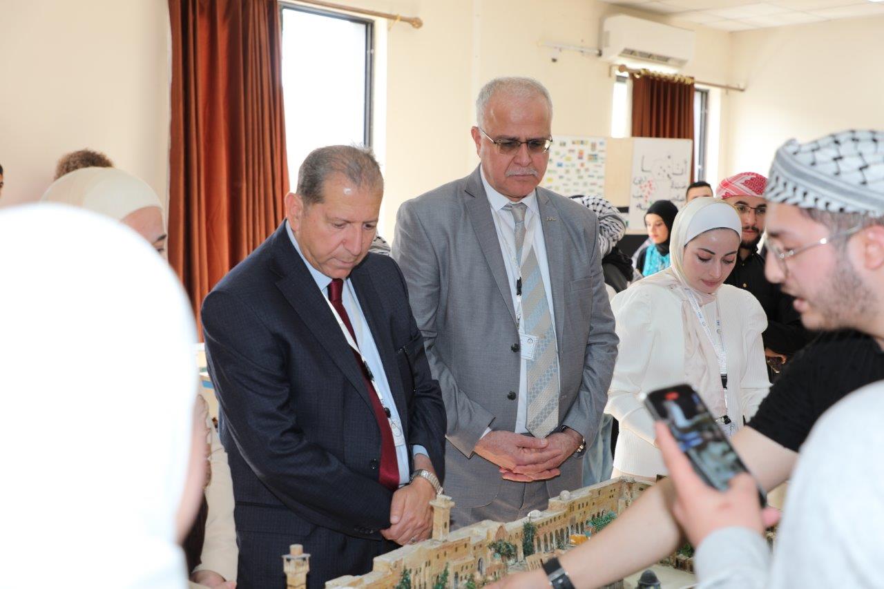 صيدلة "عمان العربية" تحتفي بالتنوع الثقافي للطلبة في يوم" الطب التقليدي بين الشعوب"16