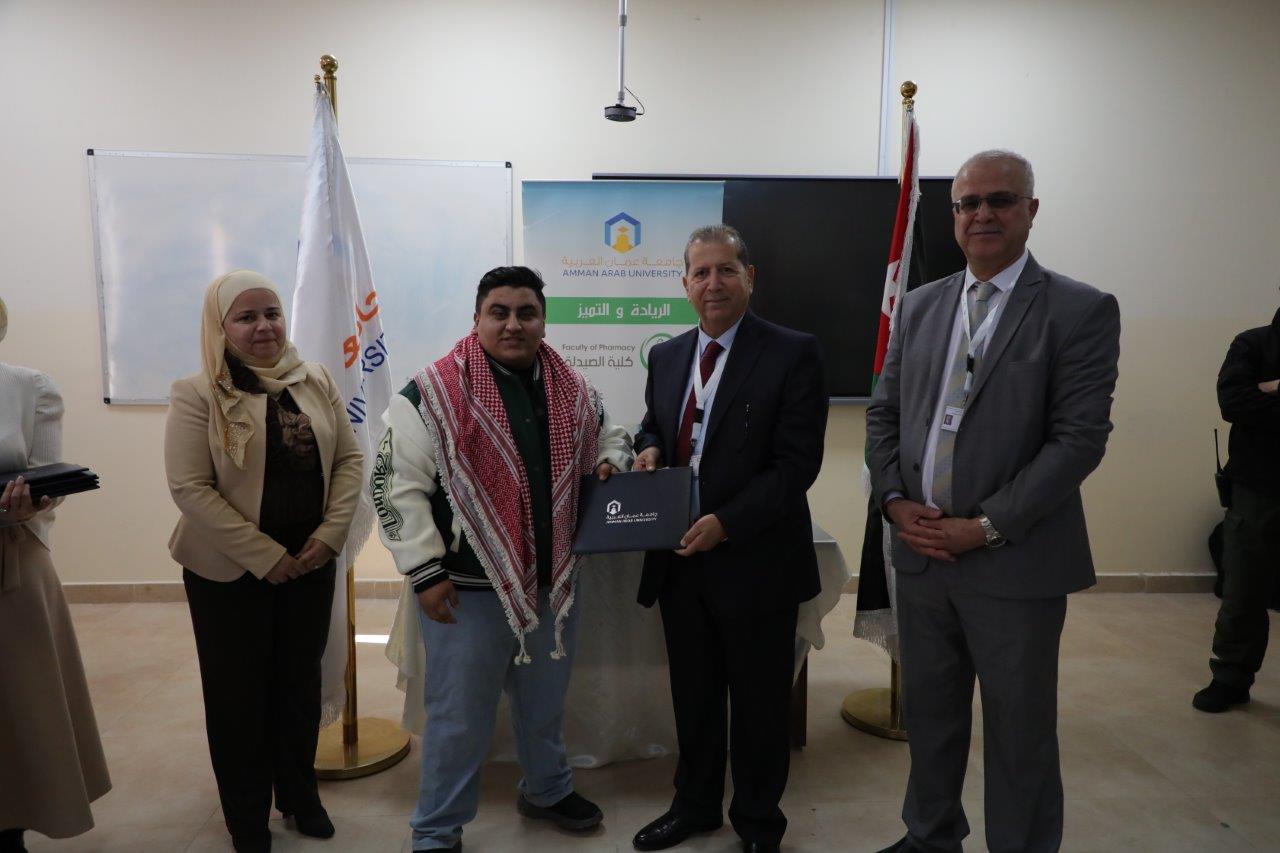 صيدلة "عمان العربية" تحتفي بالتنوع الثقافي للطلبة في يوم" الطب التقليدي بين الشعوب"17