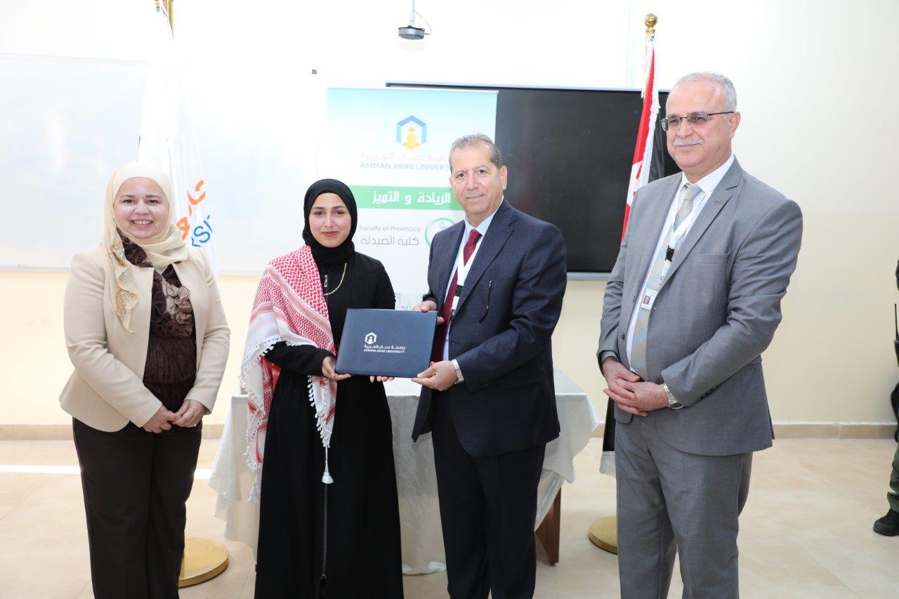 صيدلة "عمان العربية" تحتفي بالتنوع الثقافي للطلبة في يوم" الطب التقليدي بين الشعوب"18