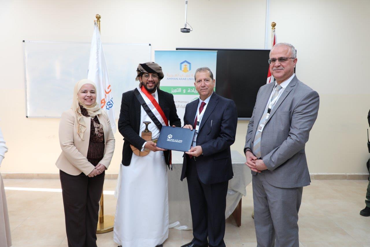 صيدلة "عمان العربية" تحتفي بالتنوع الثقافي للطلبة في يوم" الطب التقليدي بين الشعوب"24