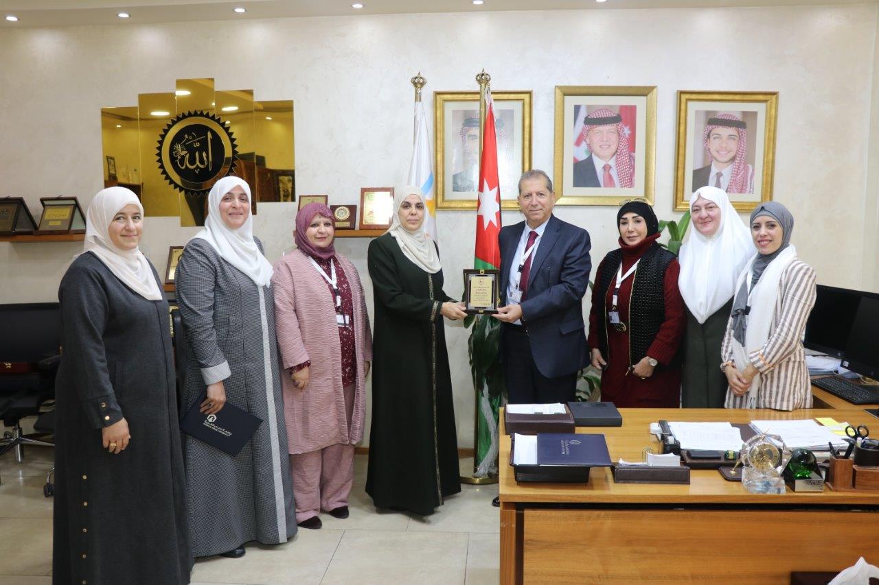 اتفاقية تعاون بين "عمان العربية" ومنتدى تدريب وتمكين المرأة والطفل7