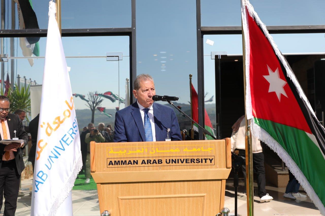 "عمان العربية" ترفع علم اليوبيل الفضي في حرمها الجامعي7