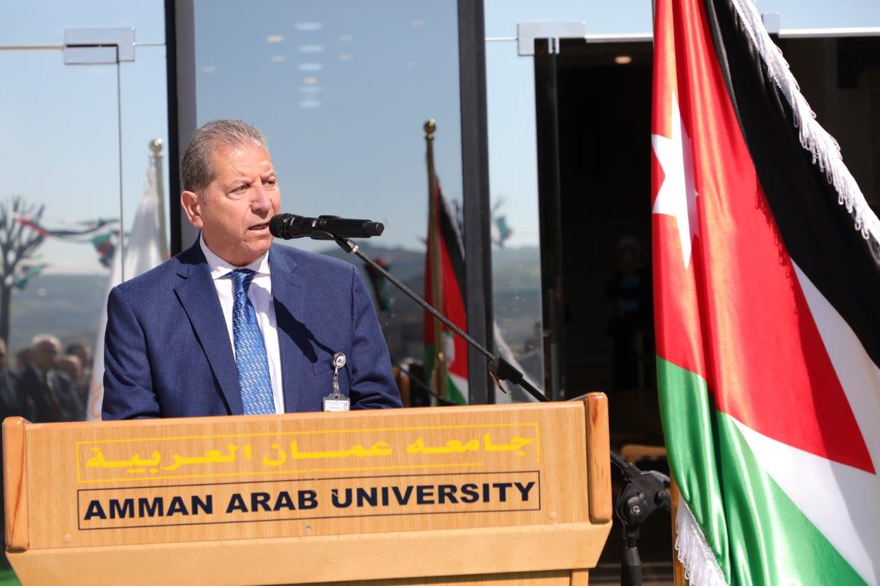 "عمان العربية" ترفع علم اليوبيل الفضي في حرمها الجامعي8