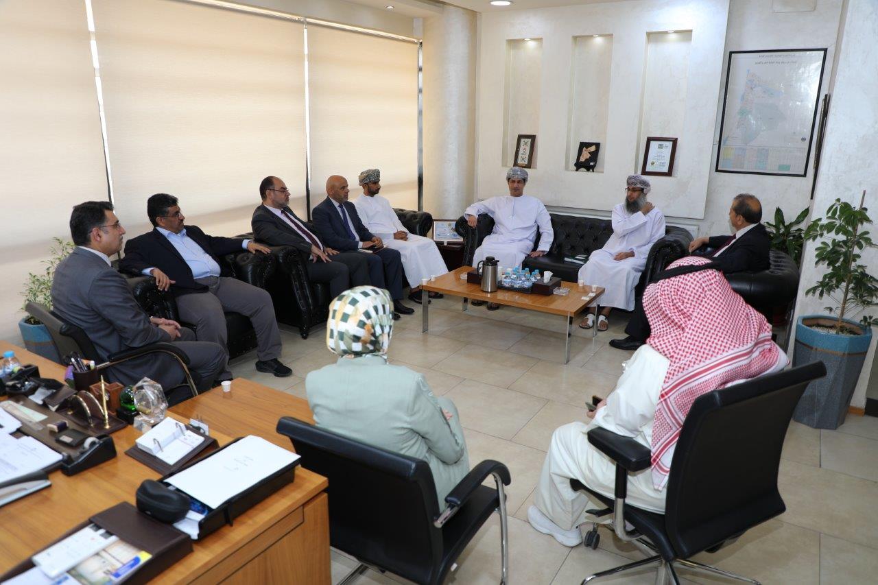 وفد التعليم العالي العُماني يطلع على إنجازات "عمان العربية" ويتطلع لتعزيز التعاون الأكاديمي4