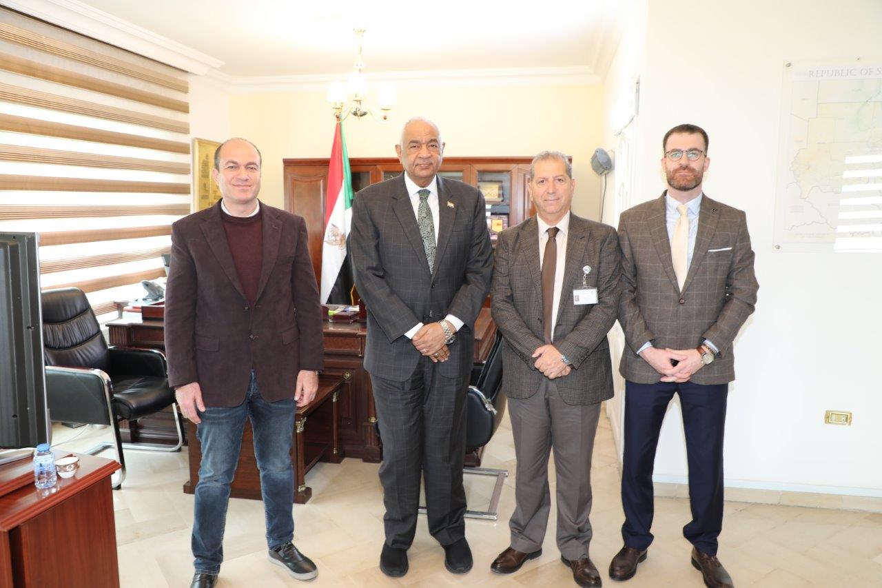 السفير السوداني يستقبل رئيس جامعة عمان العربية لبحث تعزيز التعاون الأكاديمي والبحثي7